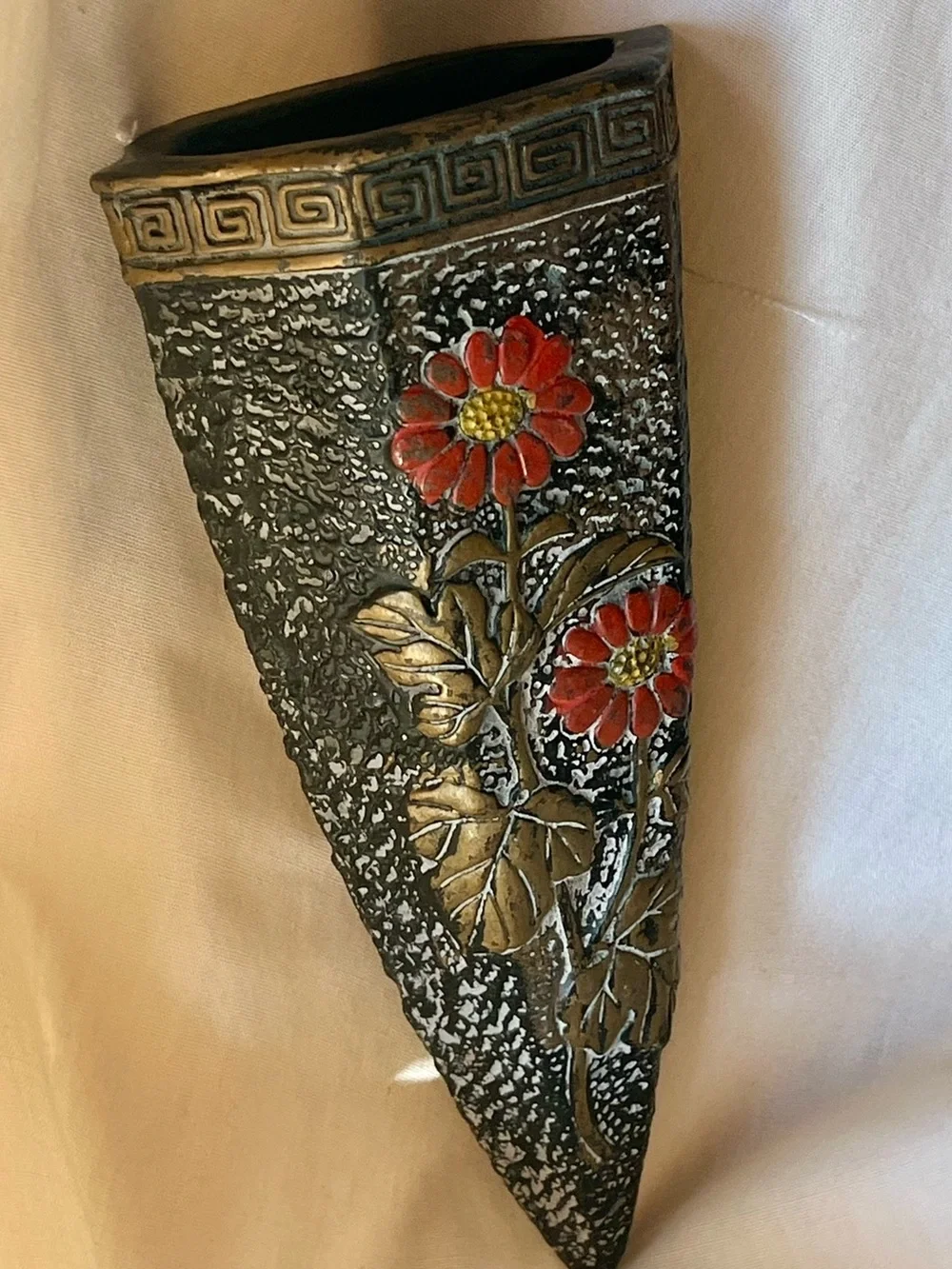 Vtg Tokanabe Japanese Blackware Ceramic Wall Pocket Vase Flower Planter Orange - Picture 10 of 16